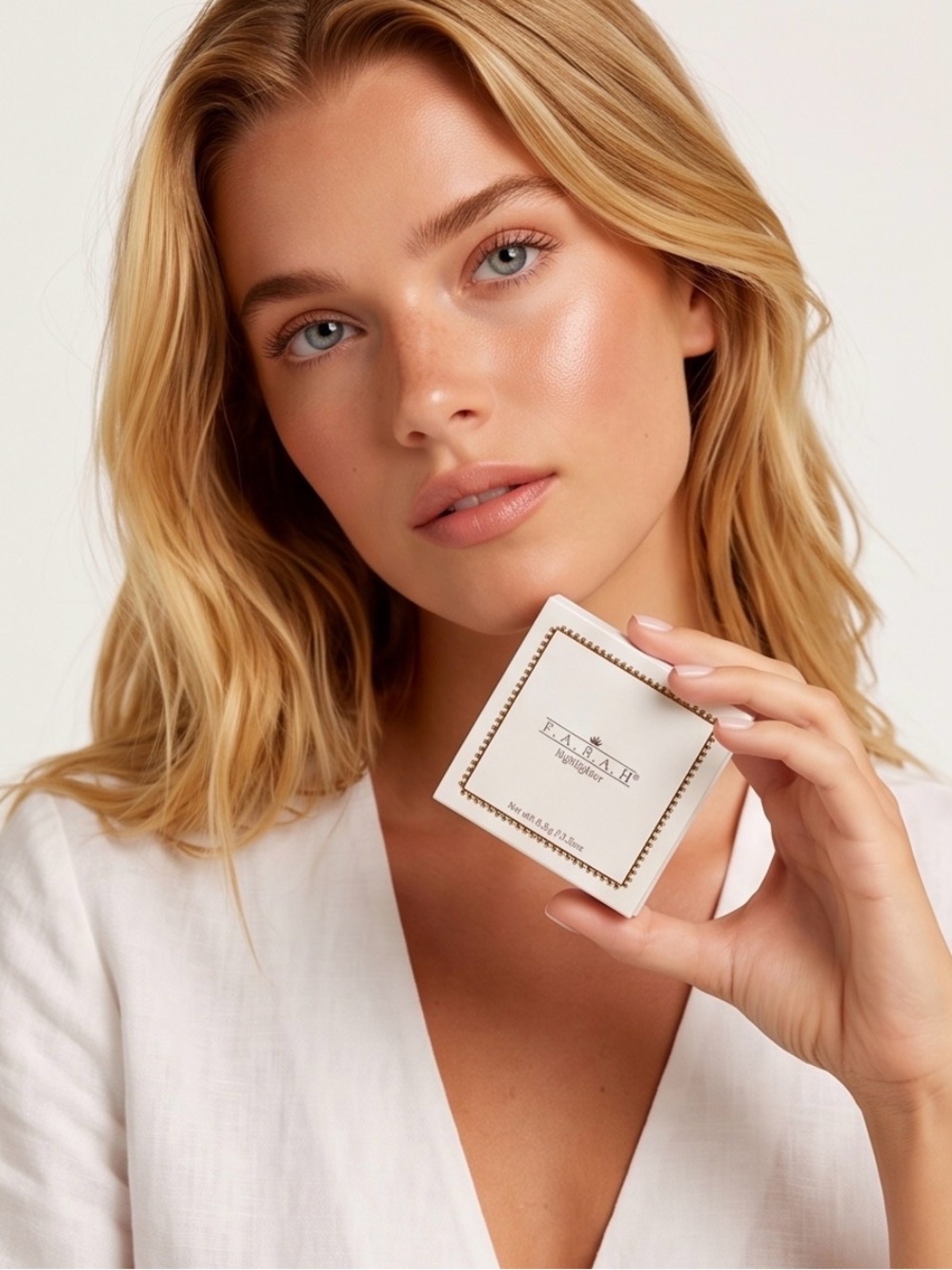 FARAH Zahra Radiant Highlighter 0.12 oz Vegan Cruelty Free Face Powder NWT